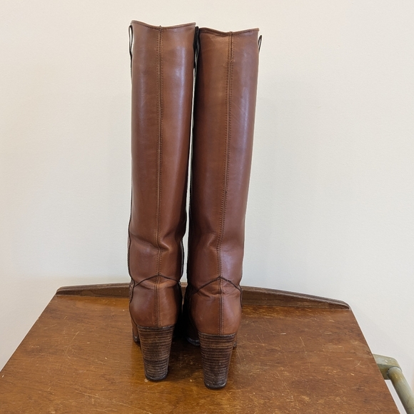 Vintage Brown Heeled Boots - Picture 10 of 11